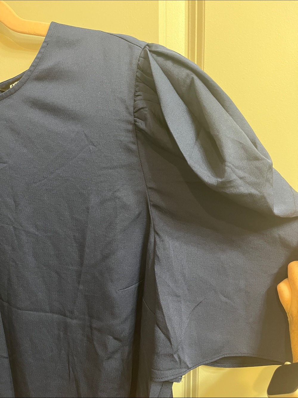 Express Navy Puff-Sleeve Blouse - Picture 5 of 15